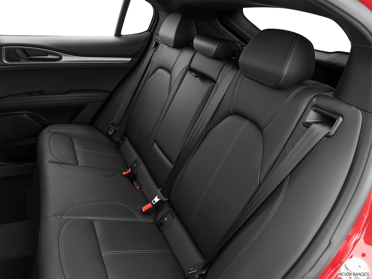2024 Alfa Romeo Stelvio photo