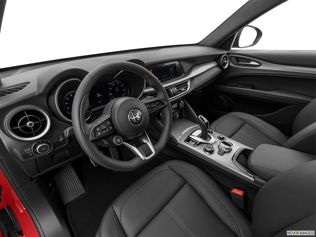 2024 Alfa Romeo Stelvio photo