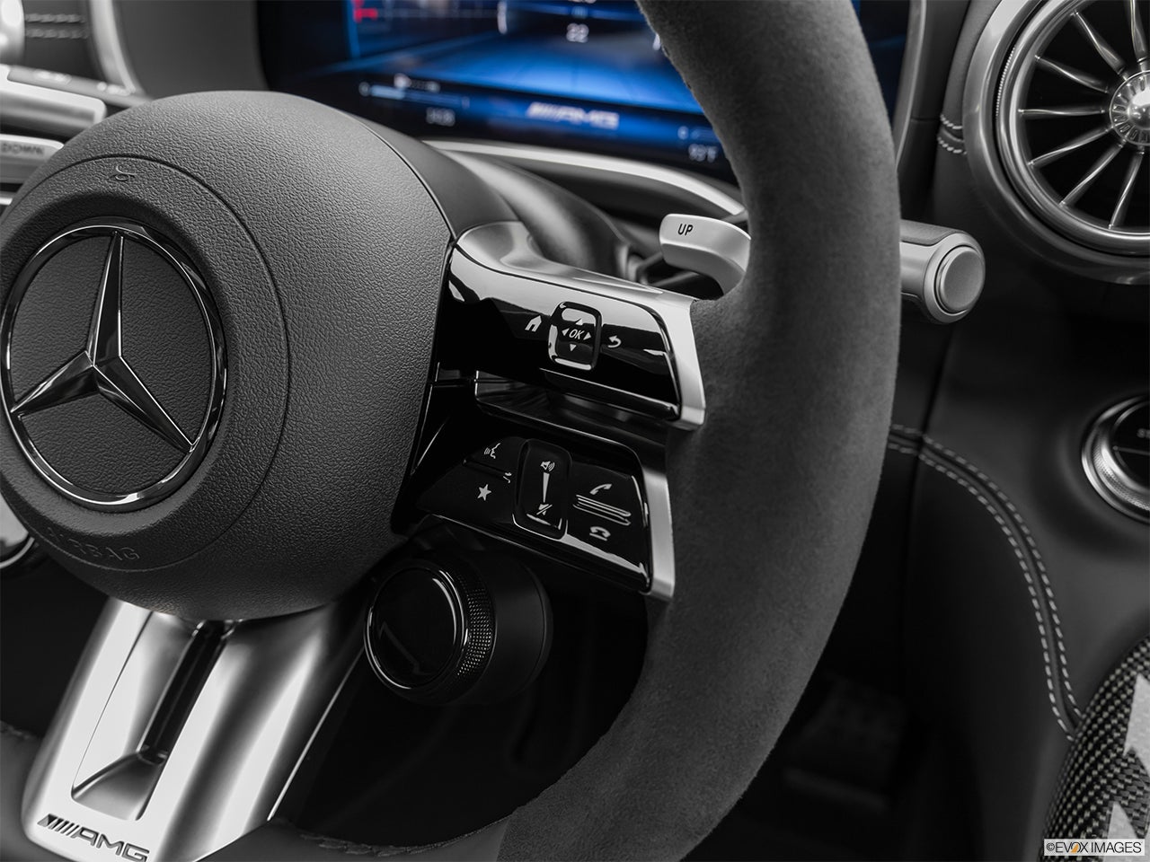 2024 Mercedes-Benz SL-Class photo