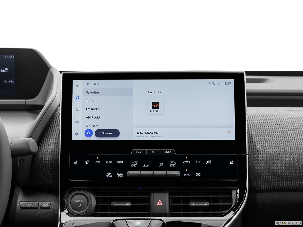 2026 Subaru Solterra photo