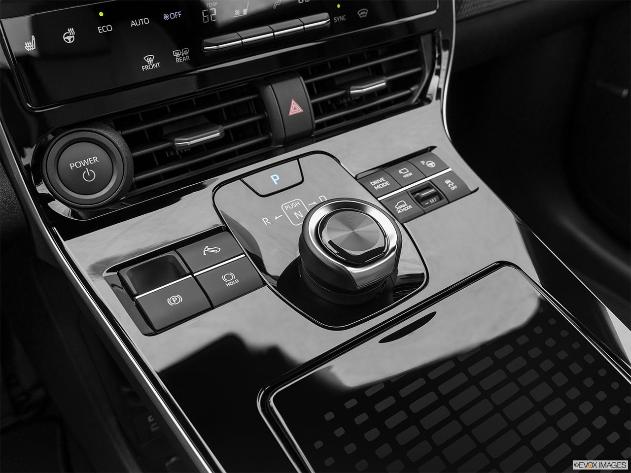 2026 Subaru Solterra photo