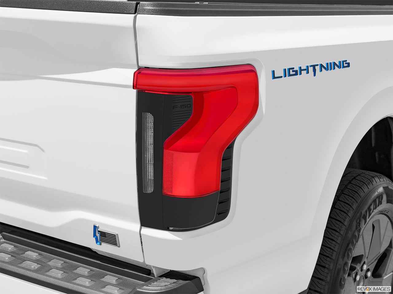 2024 Ford F-150 Lightning photo