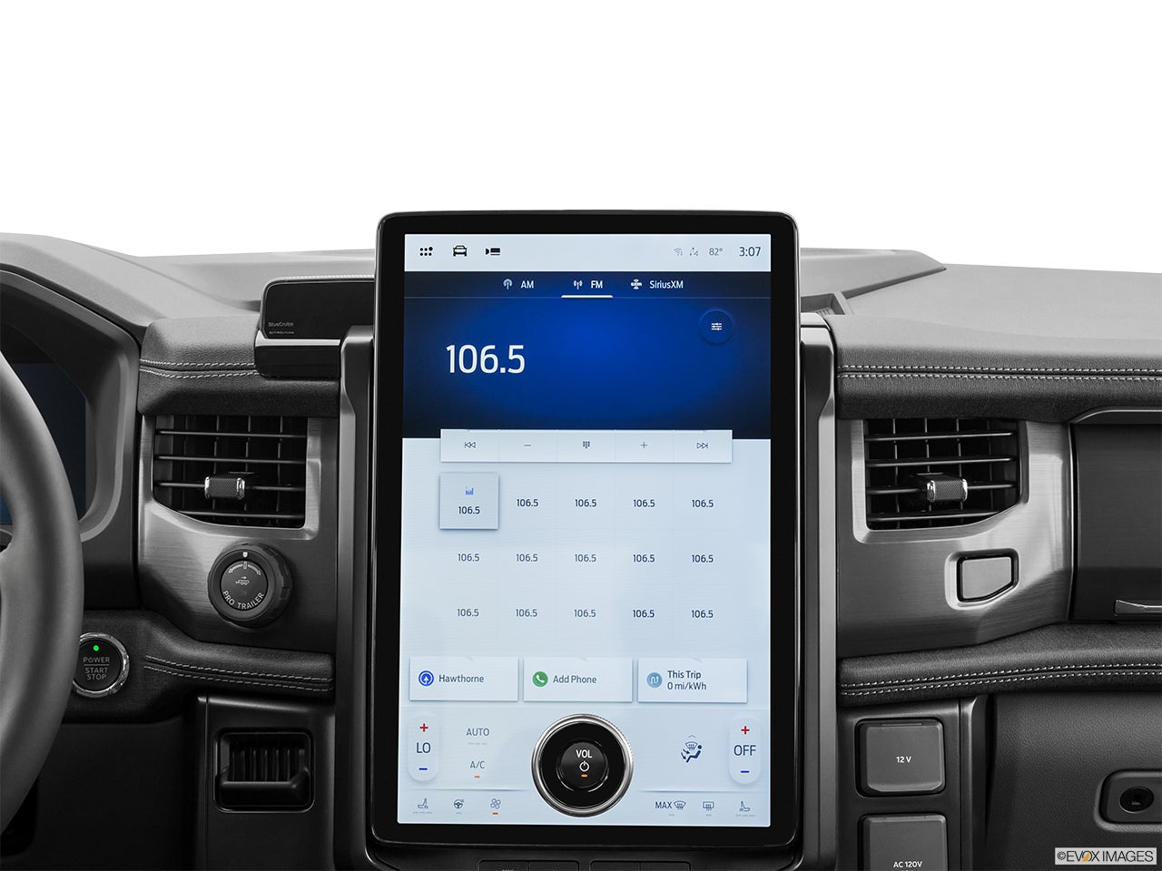 2024 Ford F-150 Lightning photo