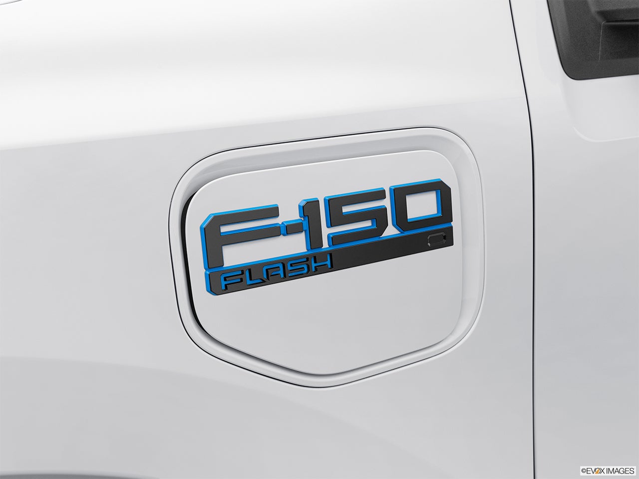 2024 Ford F-150 Lightning photo