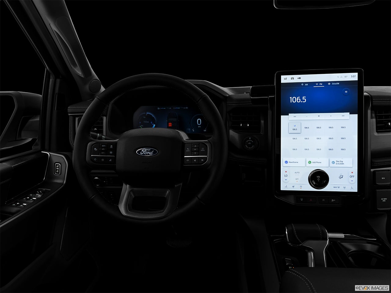 2024 Ford F-150 Lightning photo