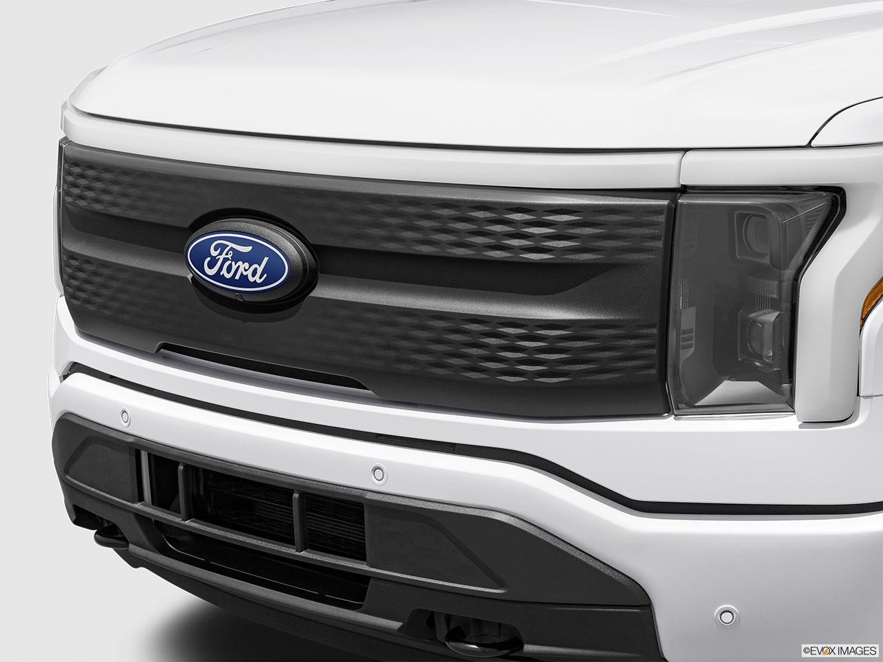 2024 Ford F-150 Lightning photo