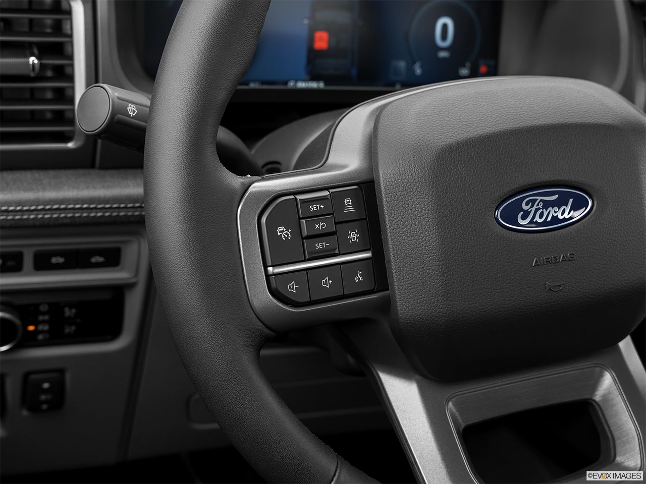 2024 Ford F-150 Lightning photo