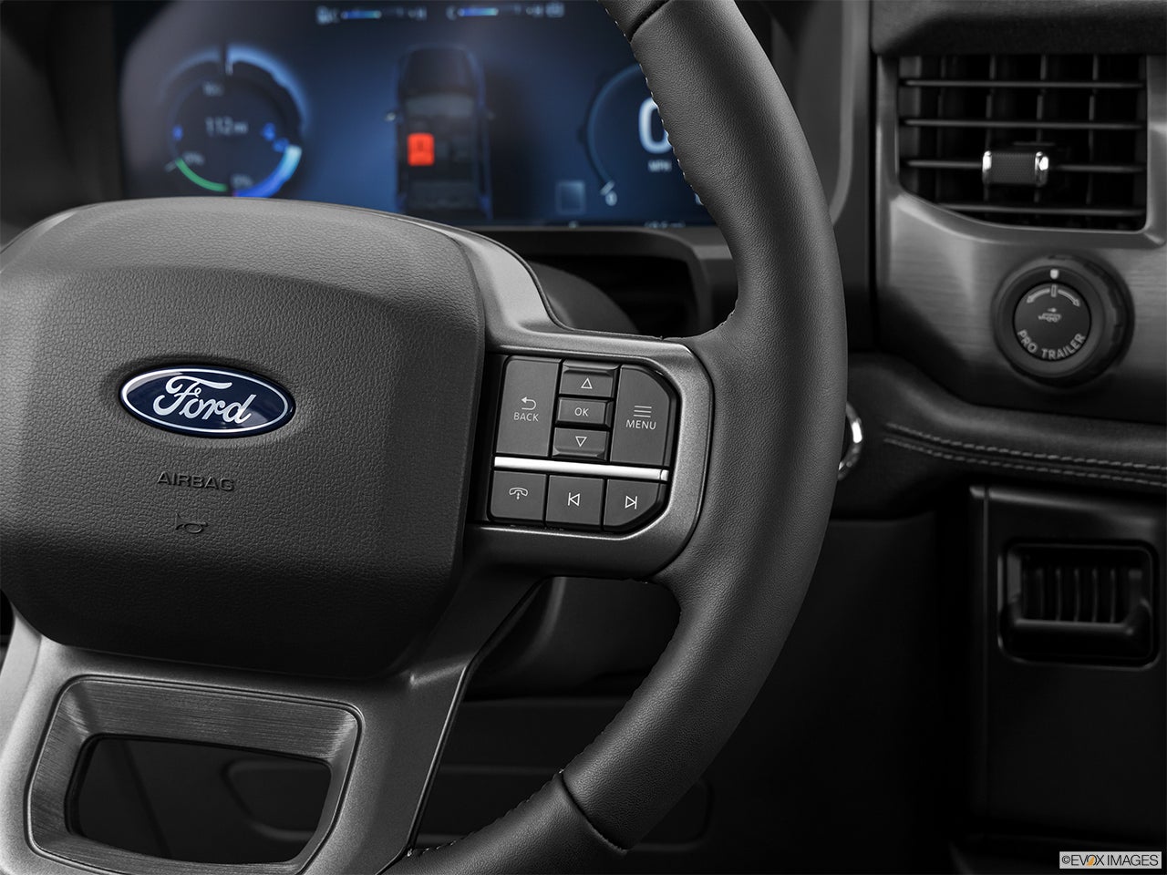2024 Ford F-150 Lightning photo