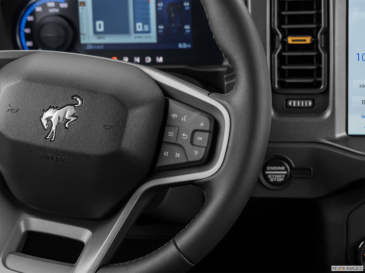 2024 Ford Bronco photo