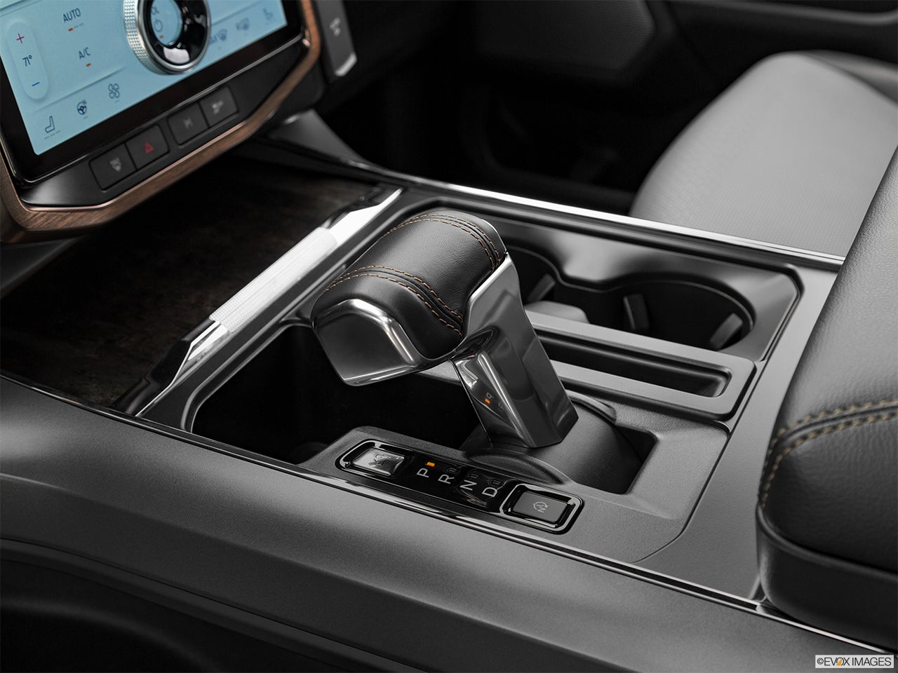 2025 Ford F-150 Lightning photo