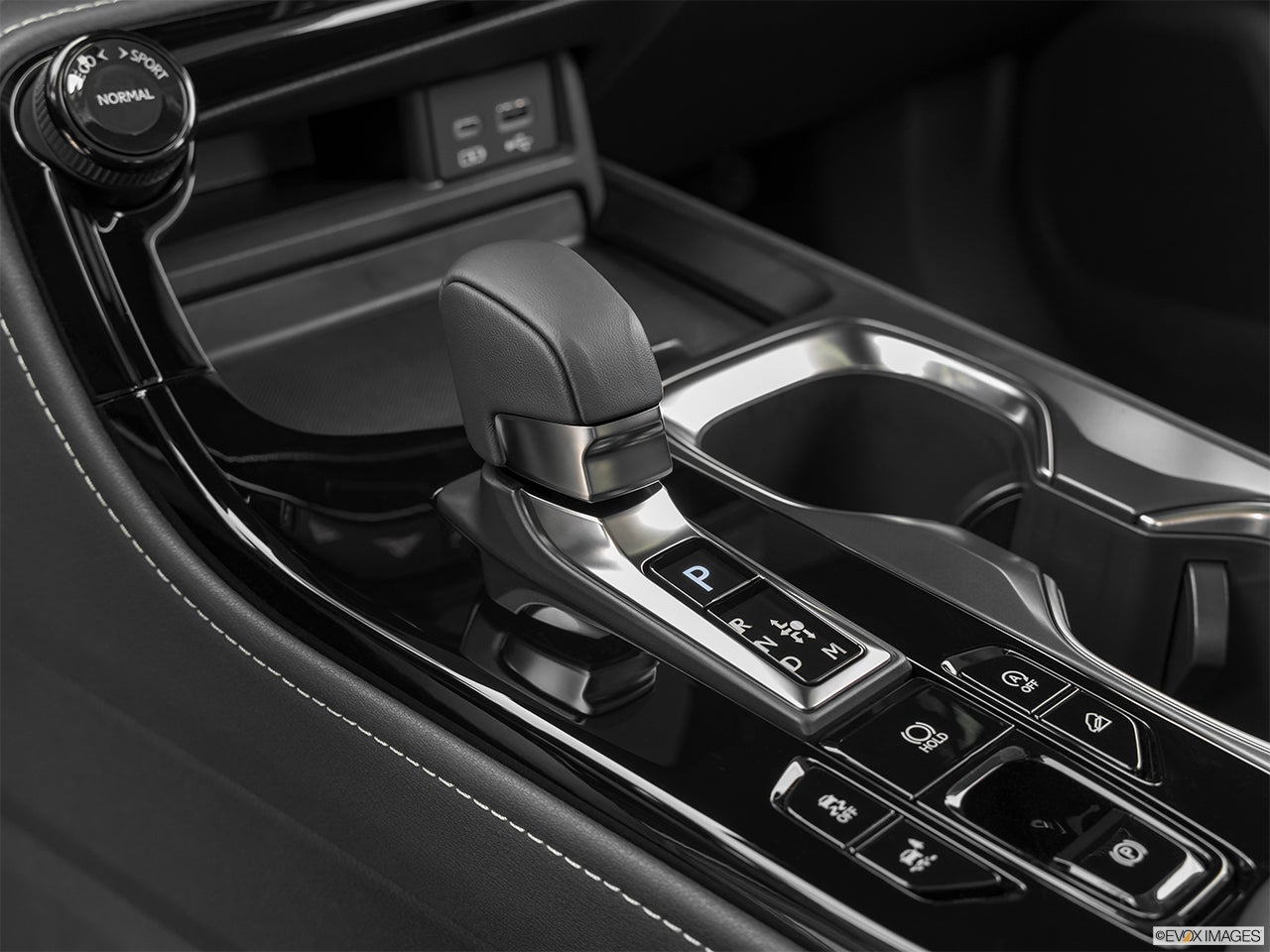 2025 Lexus NX 350 photo