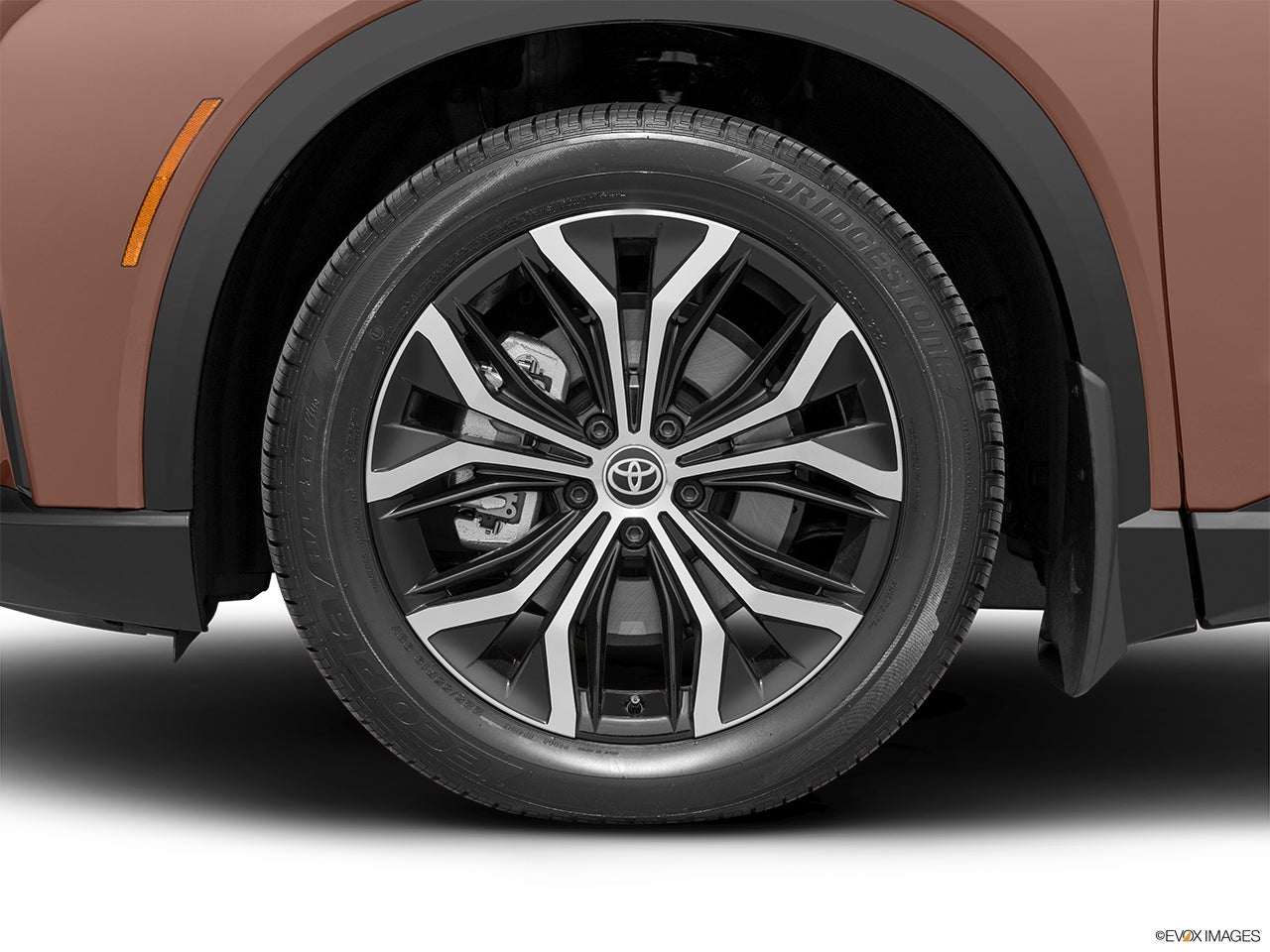 2026 Toyota Crown Signia photo