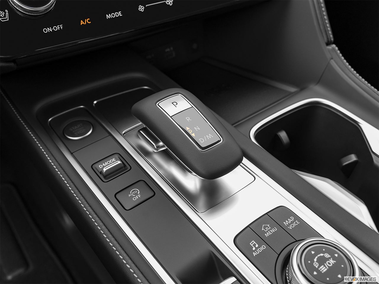2025 INFINITI QX60 photo