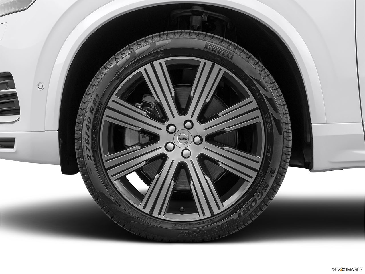 2025 Volvo XC90 photo