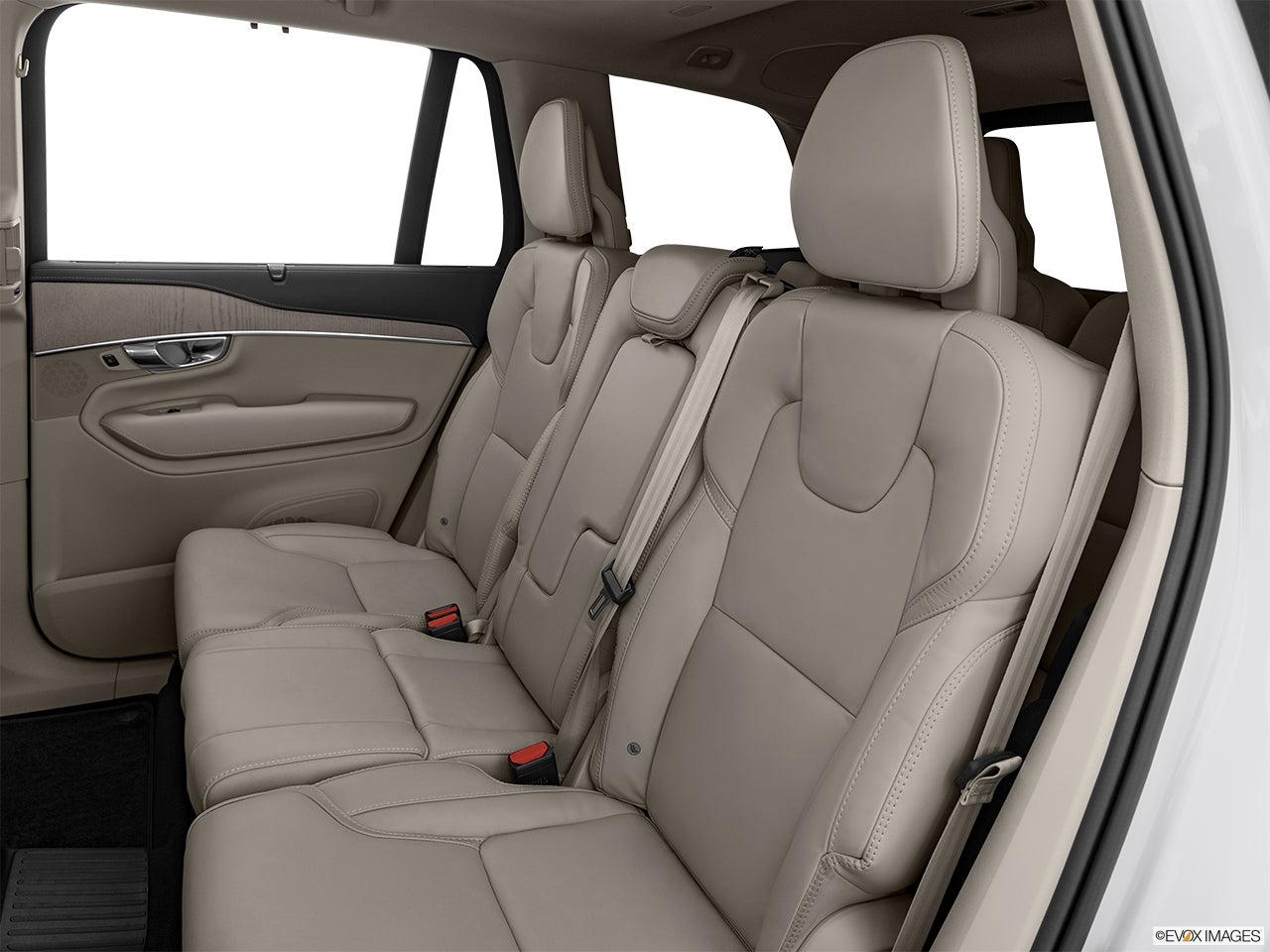 2025 Volvo XC90 photo