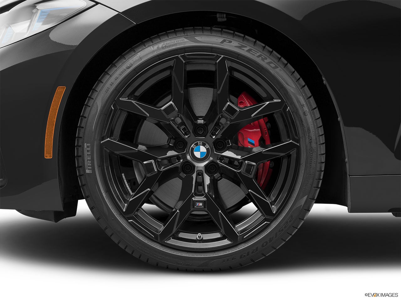 2025 BMW 4 Series photo