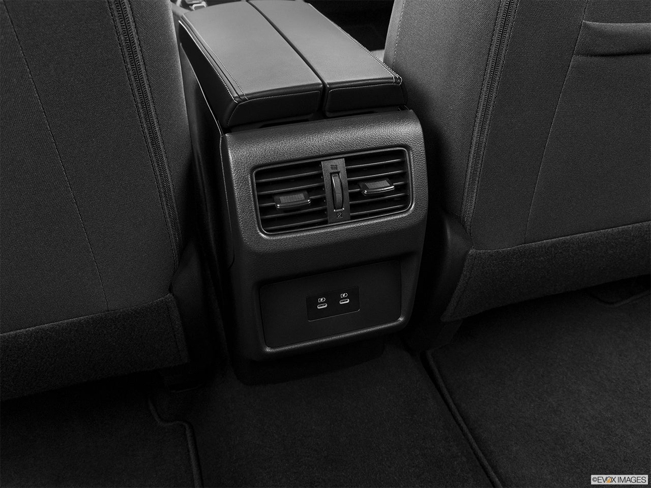 2024 Nissan Rogue photo