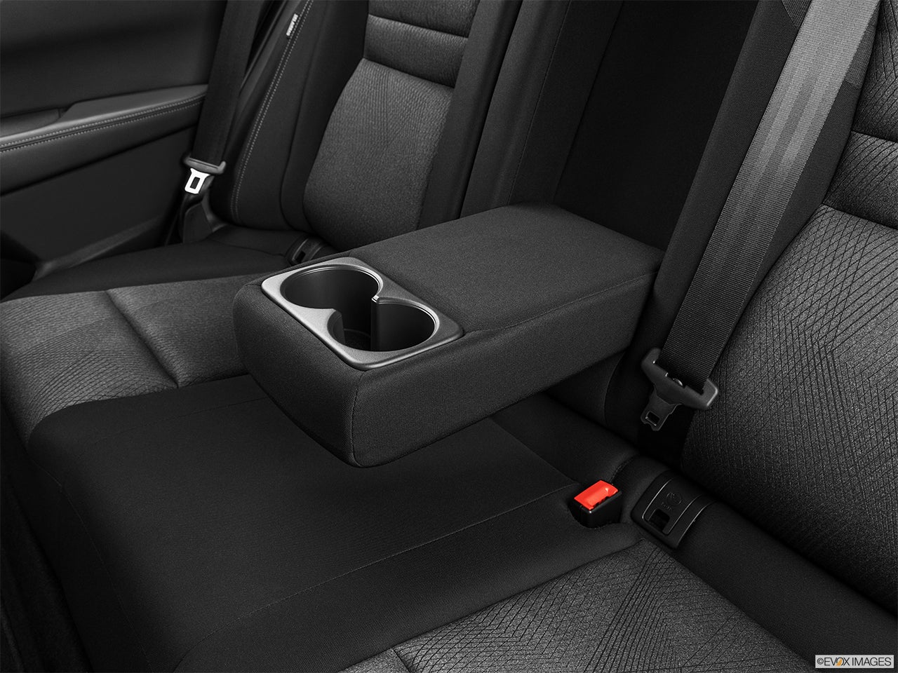 2024 Nissan Rogue photo