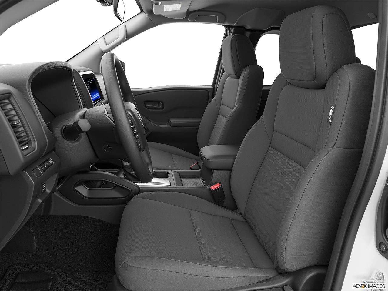 2024 Nissan Frontier photo