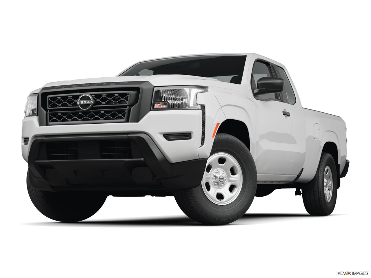 2024 Nissan Frontier photo