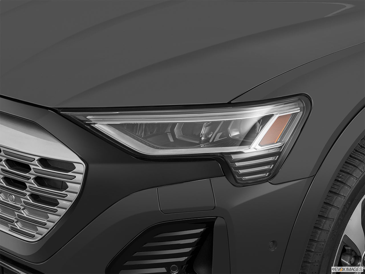 2024 Audi SQ8 Sportback e-tron photo