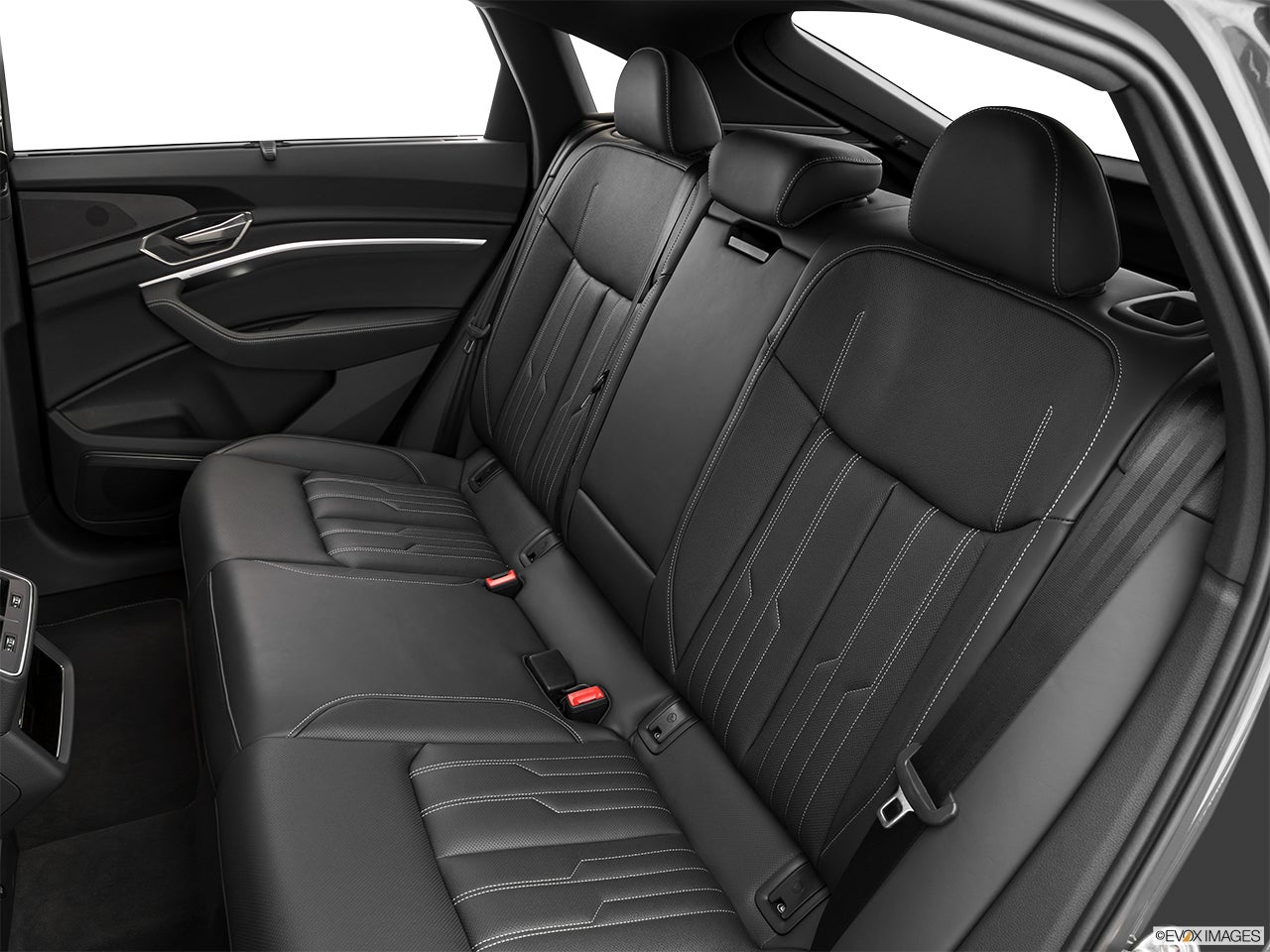 2024 Audi SQ8 Sportback e-tron photo