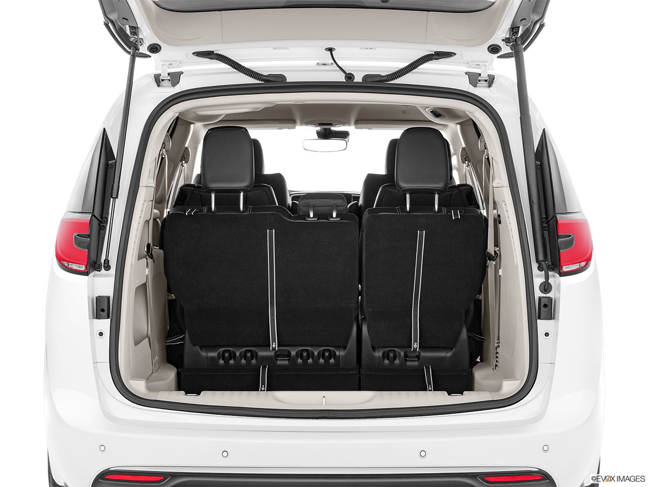 2025 Chrysler Pacifica photo