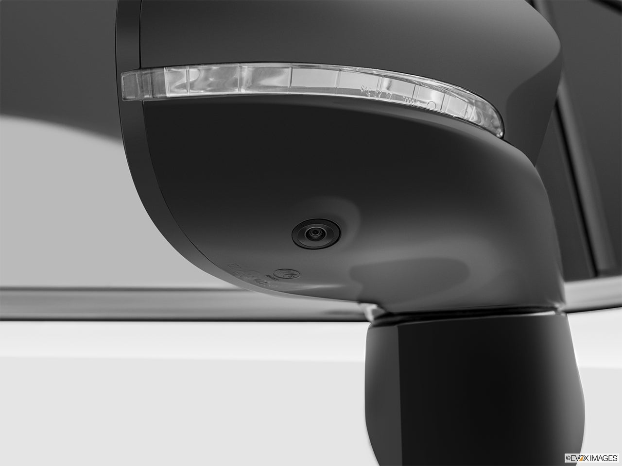 2025 Chrysler Pacifica photo