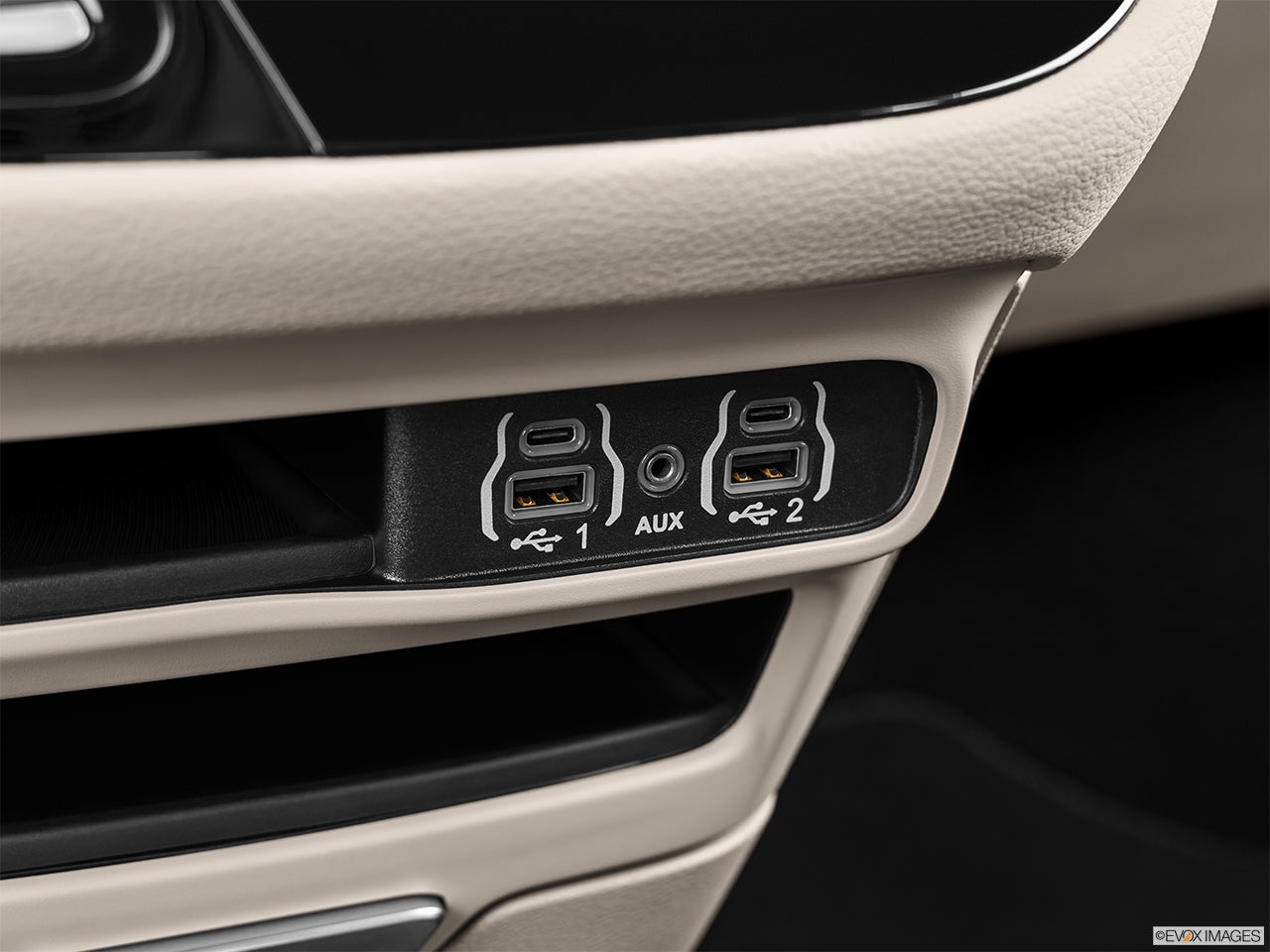 2025 Chrysler Pacifica photo