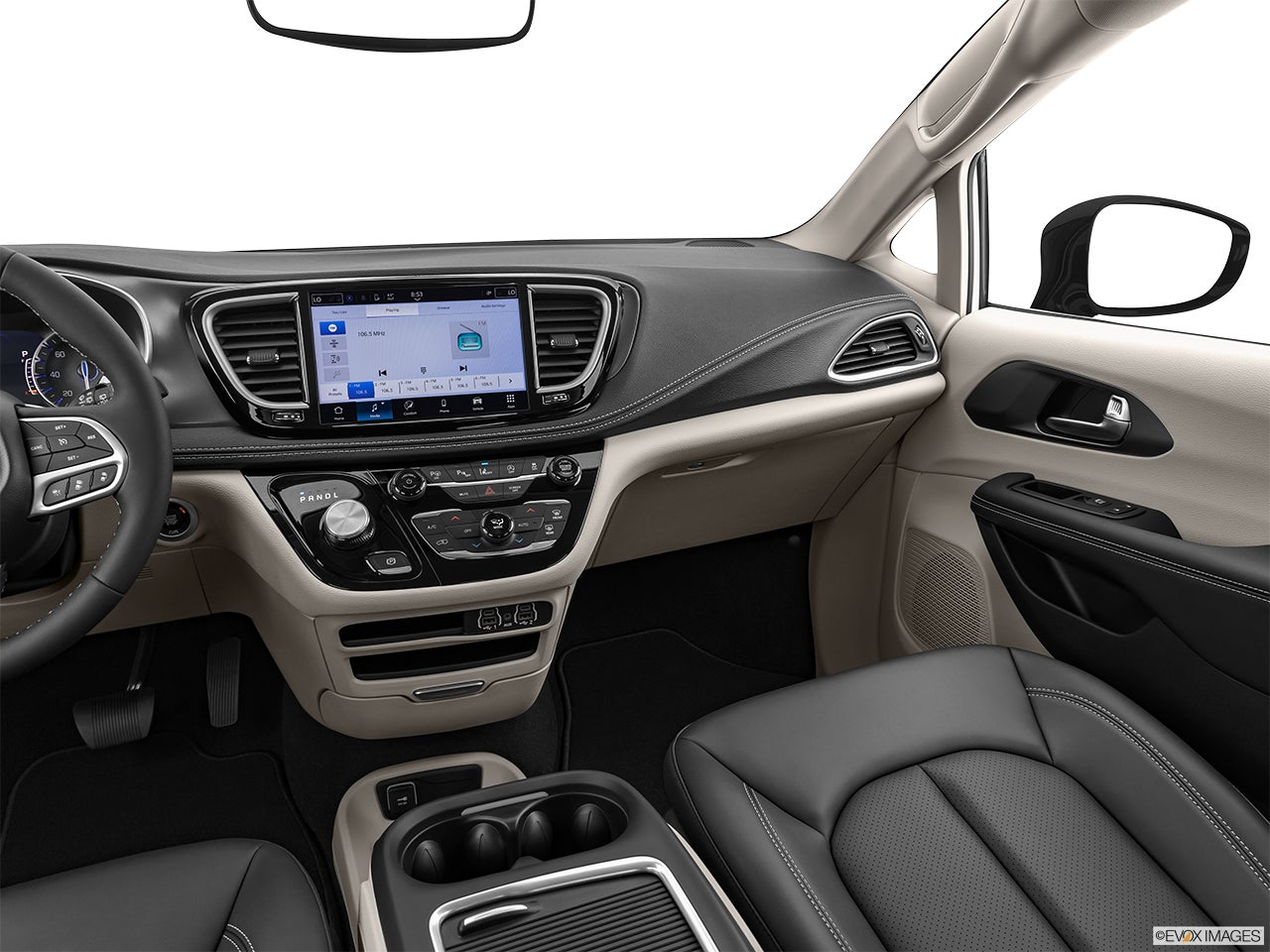 2025 Chrysler Pacifica photo