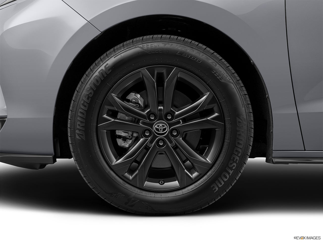 2025 Toyota Sienna photo