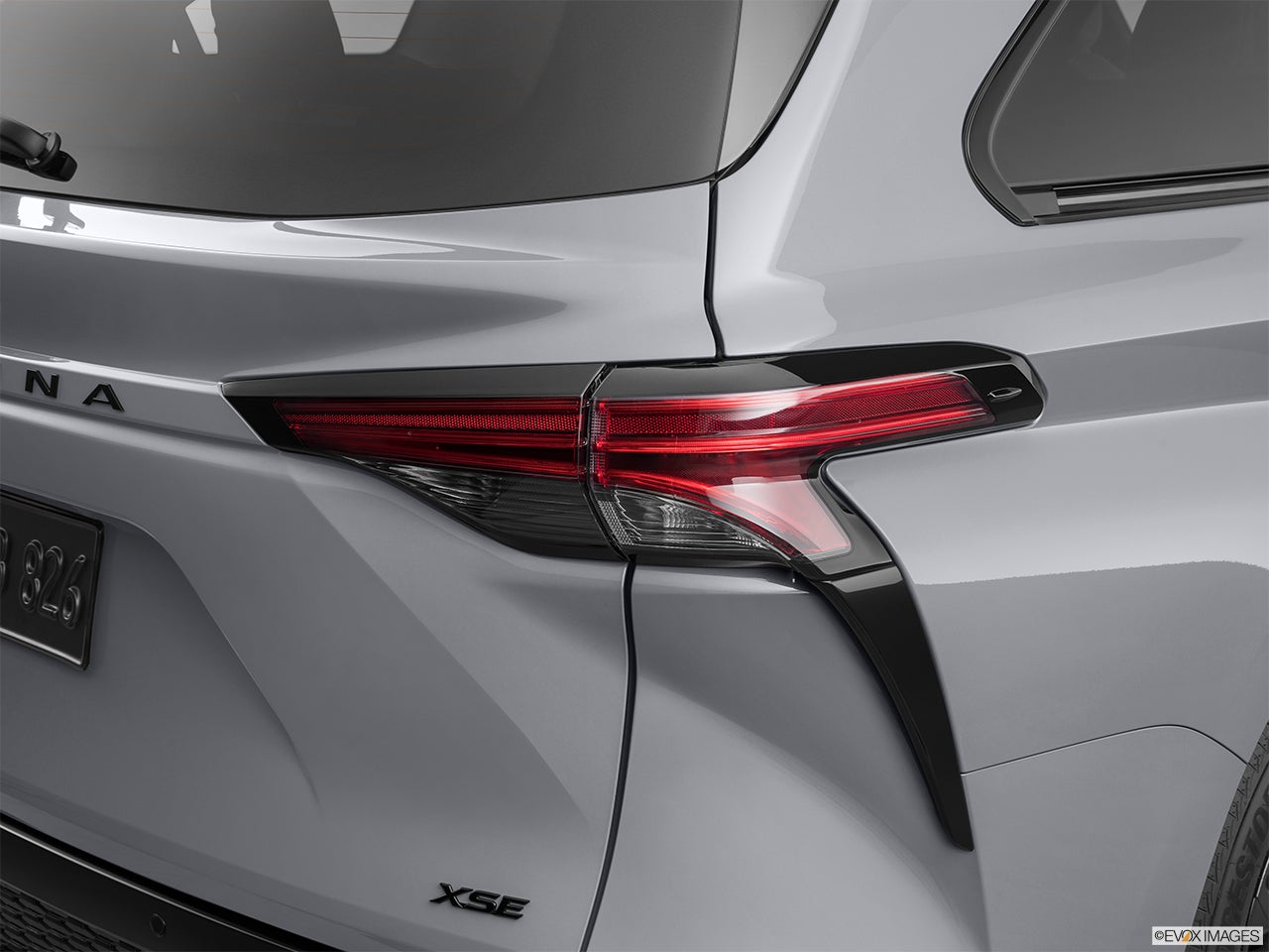 2025 Toyota Sienna photo