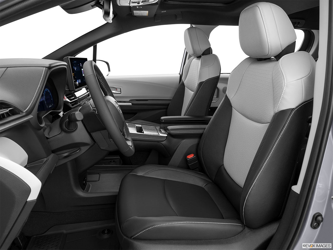 2025 Toyota Sienna photo