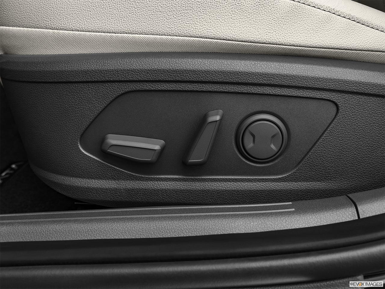 2024 Hyundai SONATA Hybrid photo