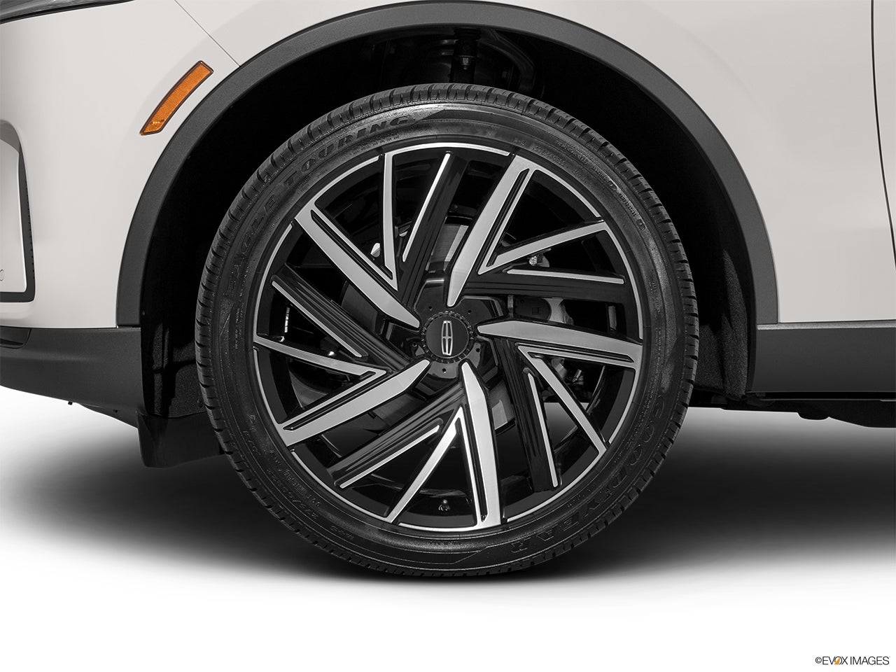 2025 Lincoln Aviator photo