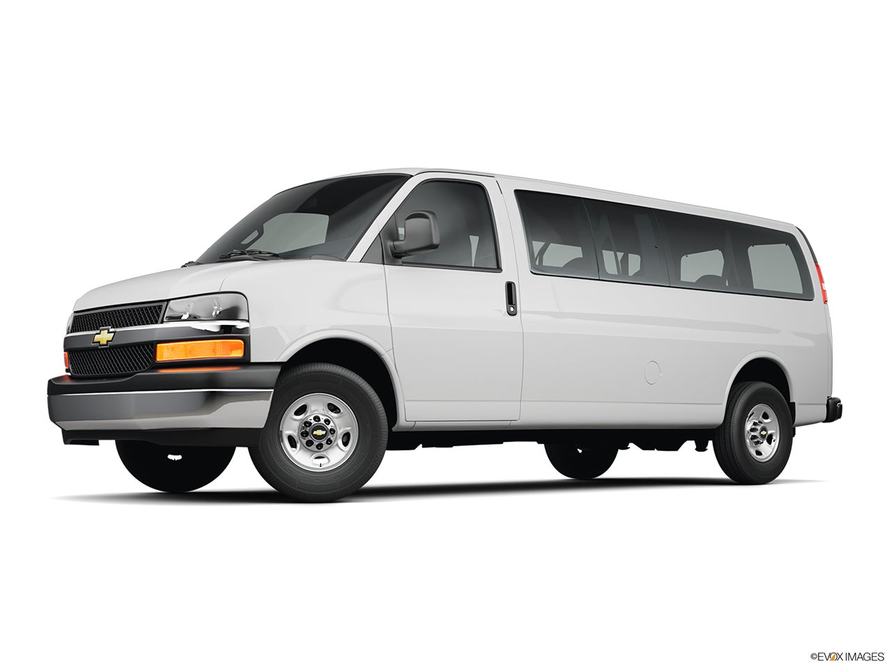 2026 Chevrolet Express photo