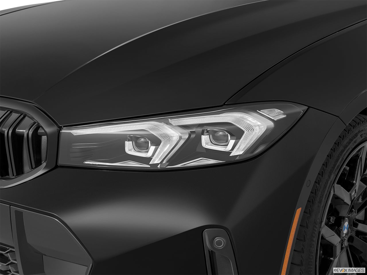 2025 BMW 3 Series photo