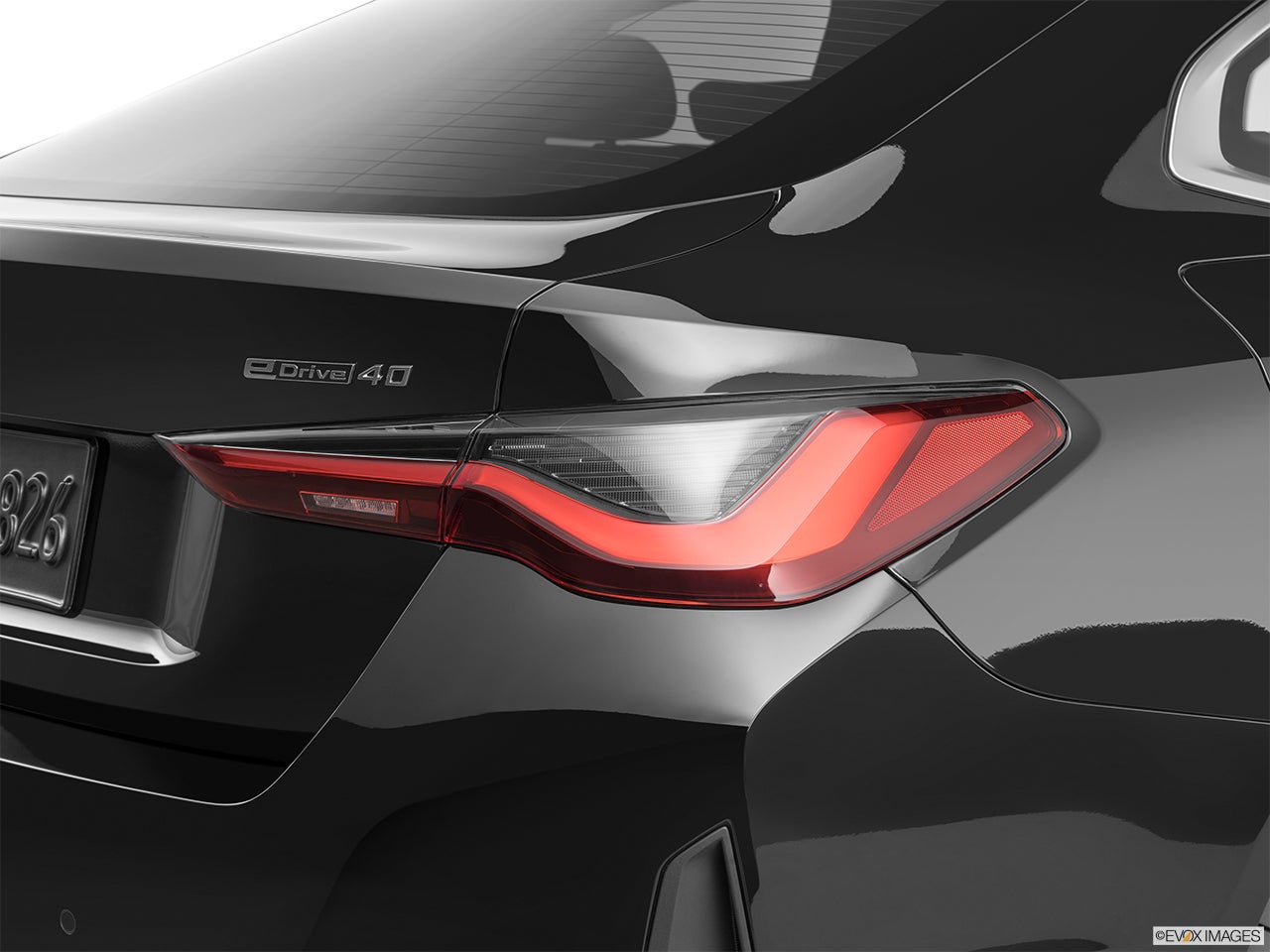 2025 BMW i4 photo