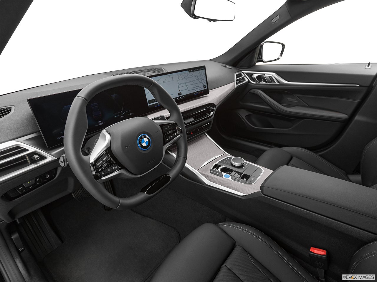 2025 BMW i4 photo