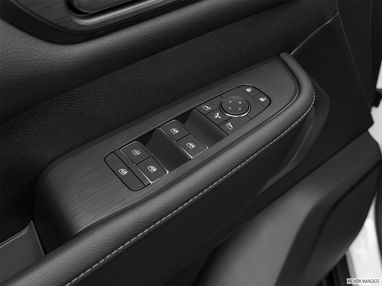 2025 Nissan Armada photo