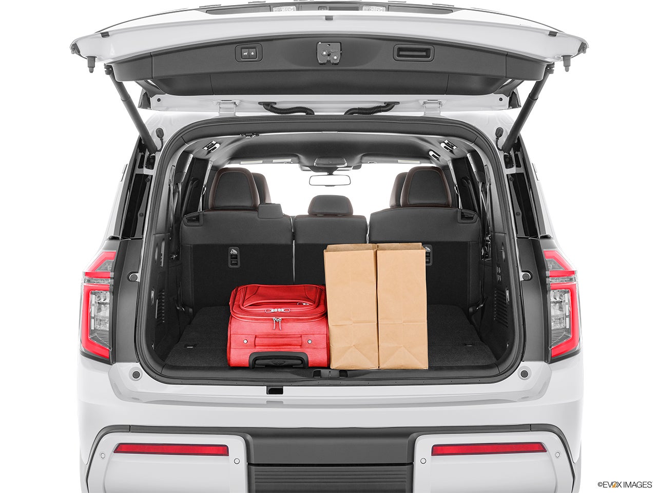 2025 Nissan Armada photo