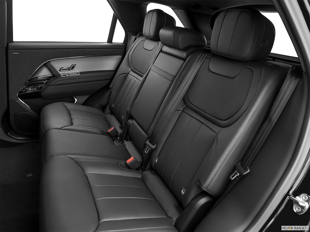 2025 Land Rover Range Rover Sport photo