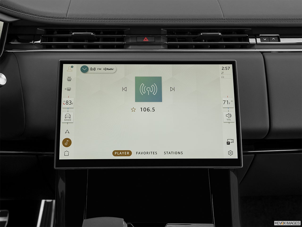 2025 Land Rover Range Rover Sport photo