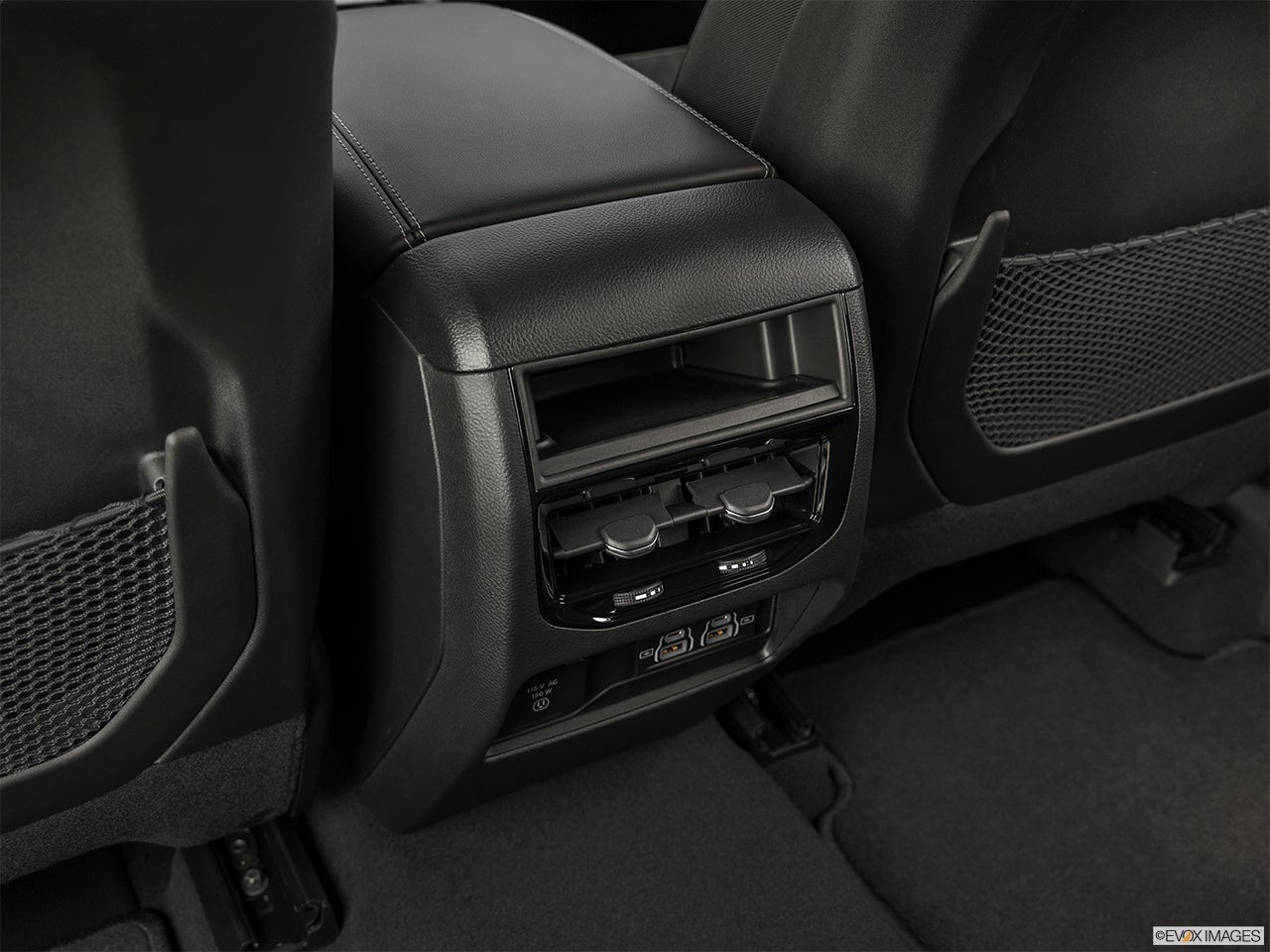 2025 Jeep Grand Cherokee photo