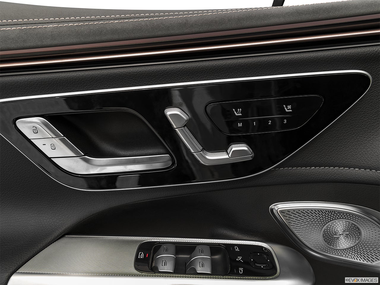 2024 Mercedes-Benz EQE photo