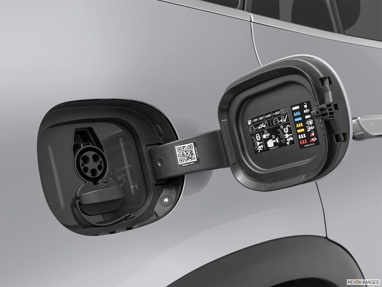 2024 Mercedes-Benz EQE photo