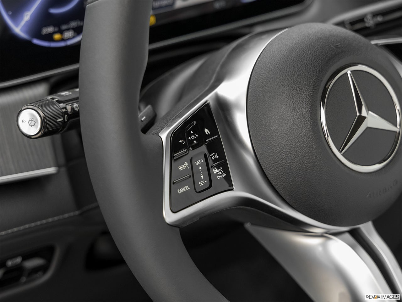 2024 Mercedes-Benz EQE photo