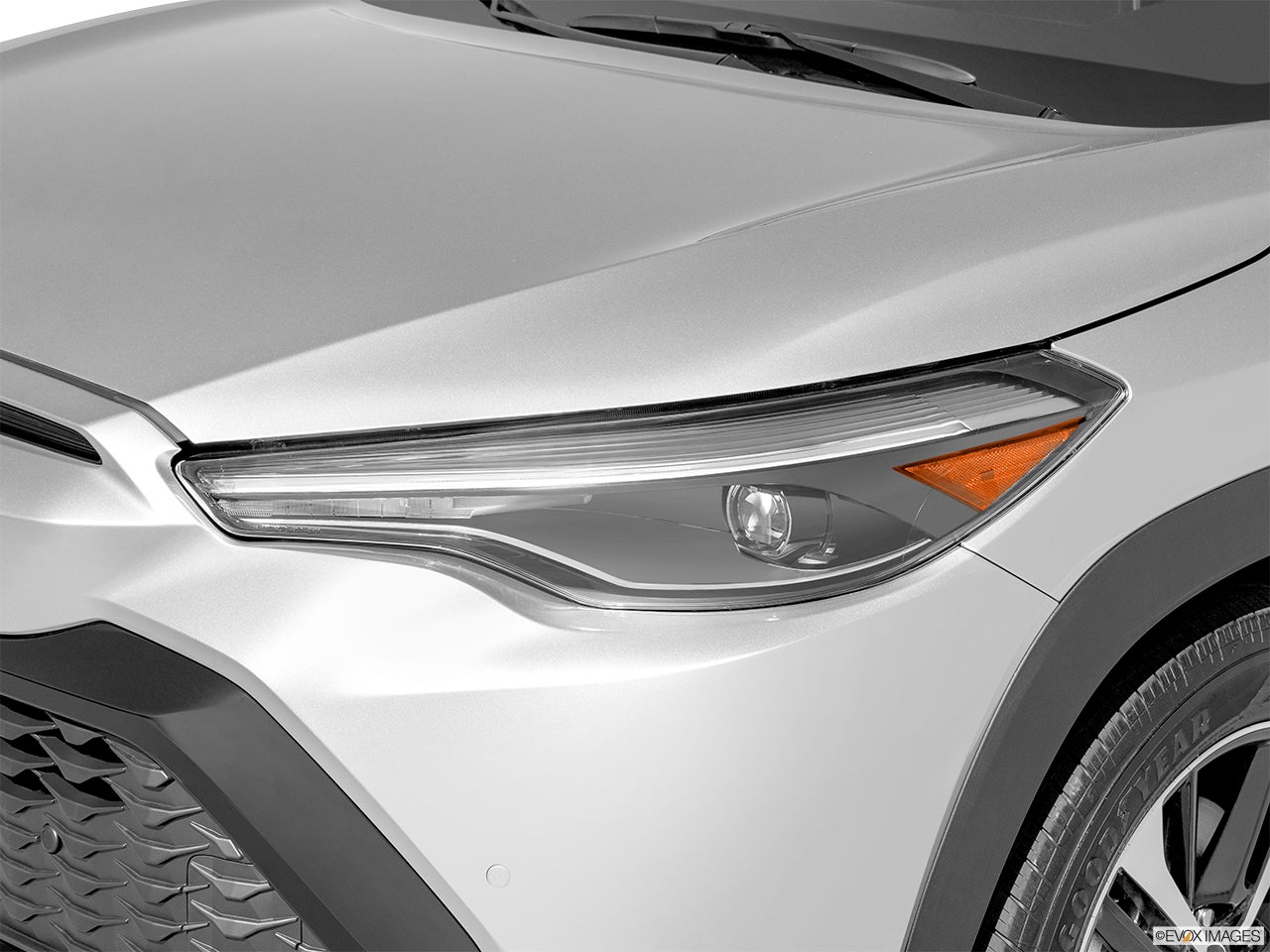 2025 Toyota Corolla Cross Hybrid photo