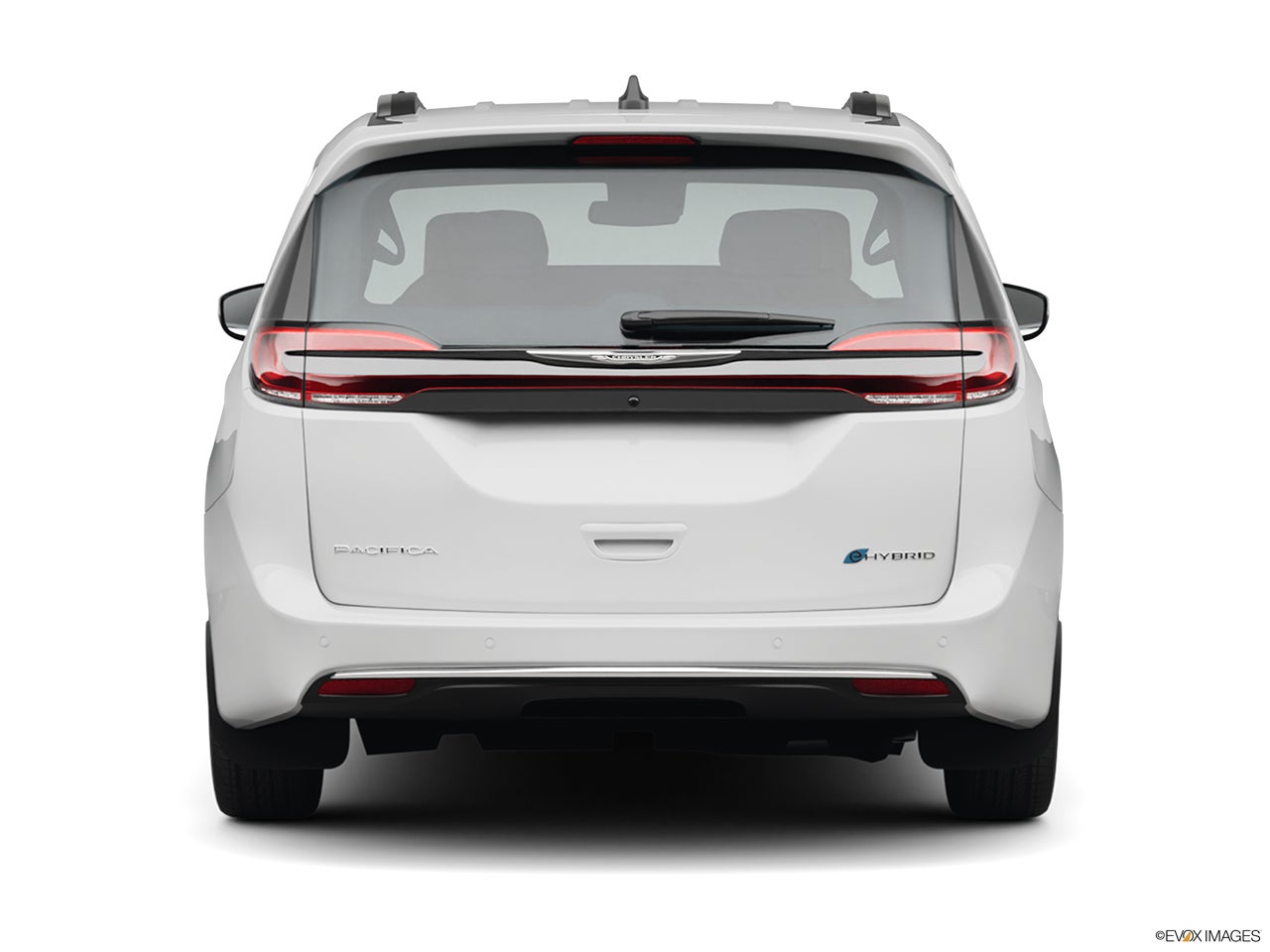 2026 Chrysler Pacifica Plug-In Hybrid photo