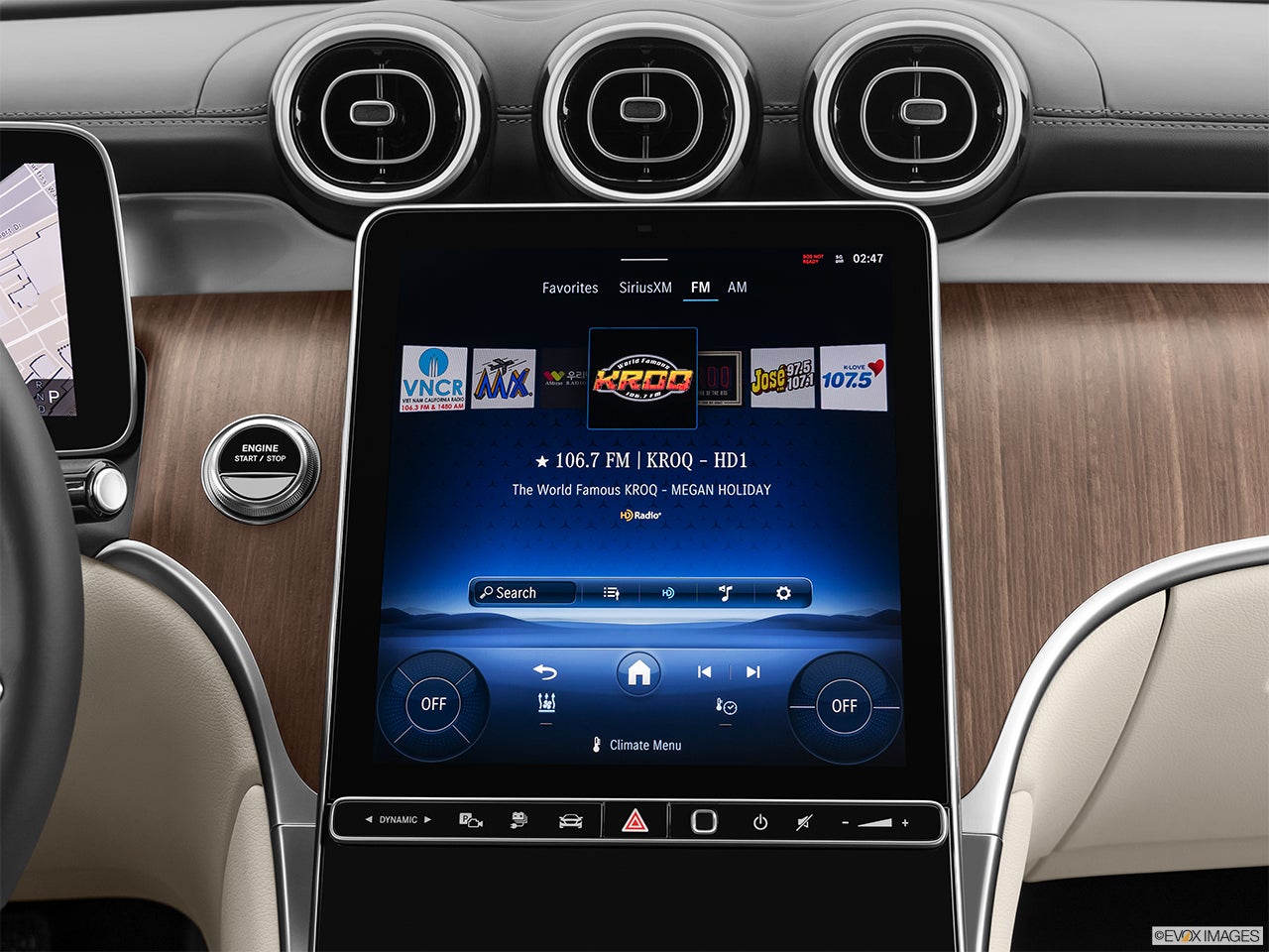 2026 Mercedes-Benz GLC photo